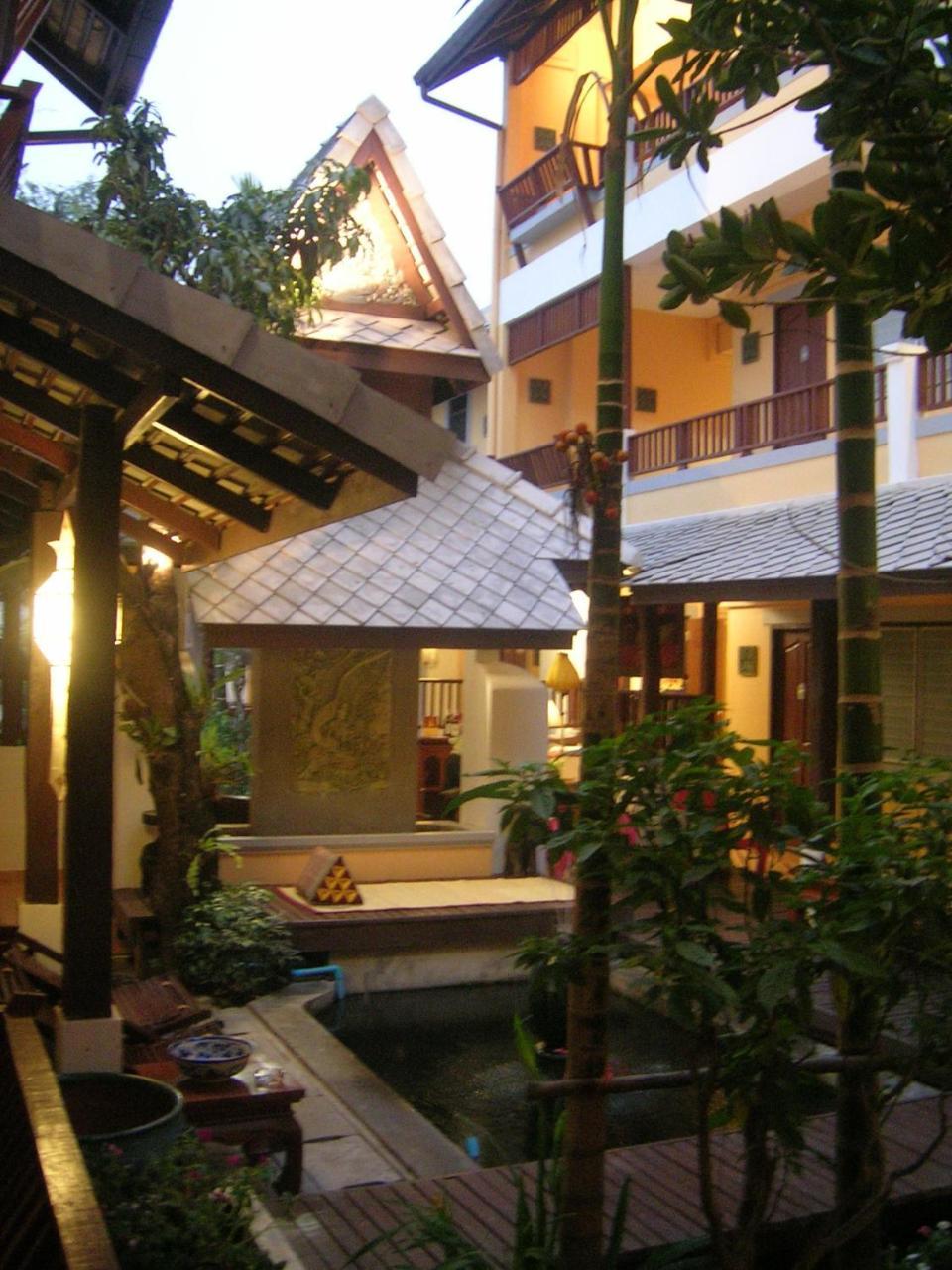 Tadkham Village, チエンマイ エクステリア 写真